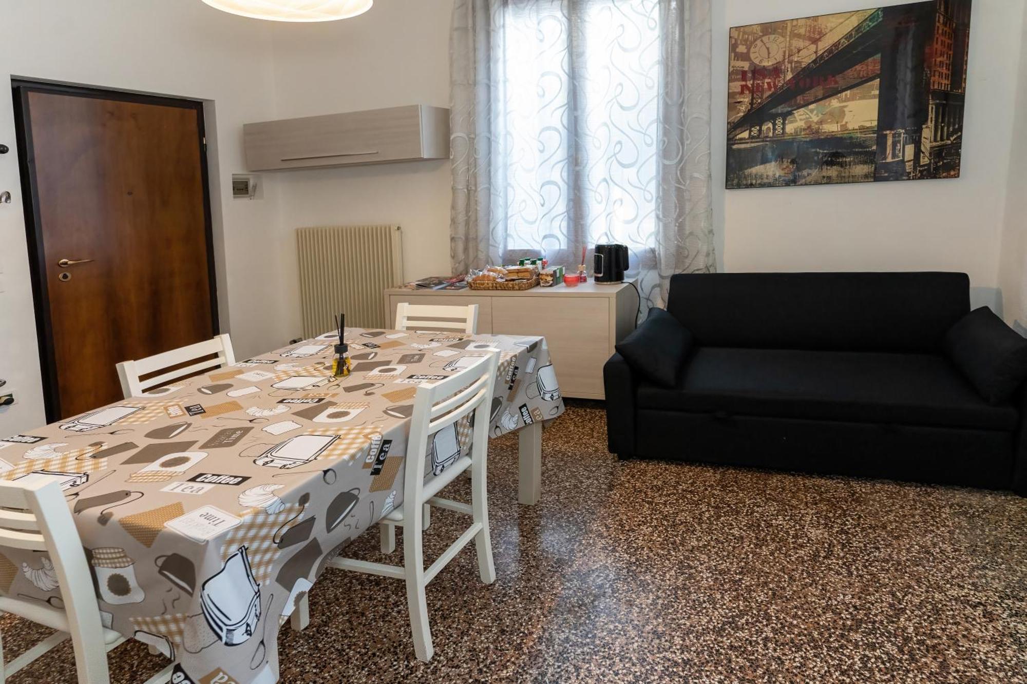 Civico 18 Bed & Breakfast Bassano del Grappa Exterior photo